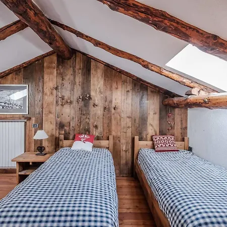 Apartment Charming In Chalet In Le Gleise - What'app - 0039-3512-039-610 - For