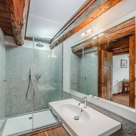 Charming In Chalet In Le Gleise - What'app - 0039-3512-039-610 - For